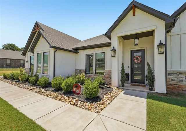 Photo 3 of Single family home for sale at 2249 Jackson Ln, Blanchard, OK 73010 | MLS# 1234689 | Listing updated on 2026-06-18