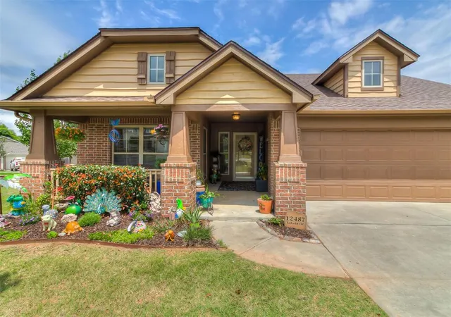 Photo 1 of Sale Pending at 12487 Lakota Dr, Choctaw, OK 73020 | MLS# 1234700 | Listing updated on 2026-09-05