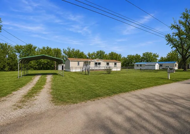 Homes for sale in Perry, OK | 115 Holly St, Perry, OK 73077 | MLS# 1234705