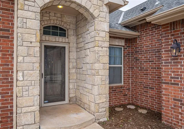 Photo 2 of Sale Pending at 10337 Hawthorn Dr, Oklahoma City, OK 73120 | MLS# 1234706 | Listing updated on 2026-08-21
