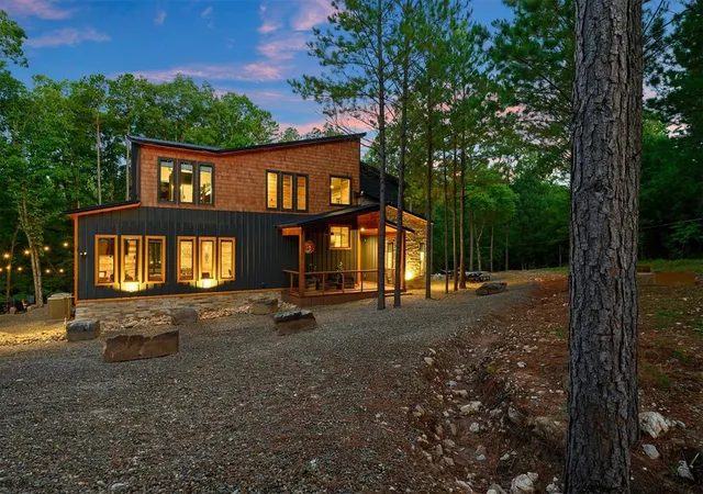 2nd image of 215 Top Notch Ln, Broken Bow, OK 74728 | MLS# 1234729
