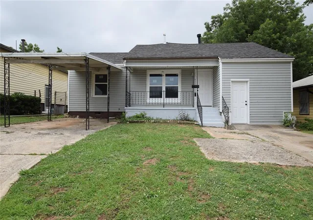 Photo 3 of Single family home for sale at 1924 Ne 25th Street, Oklahoma City, OK 73111 | MLS# 1234735 | Listing updated on 2026-09-20