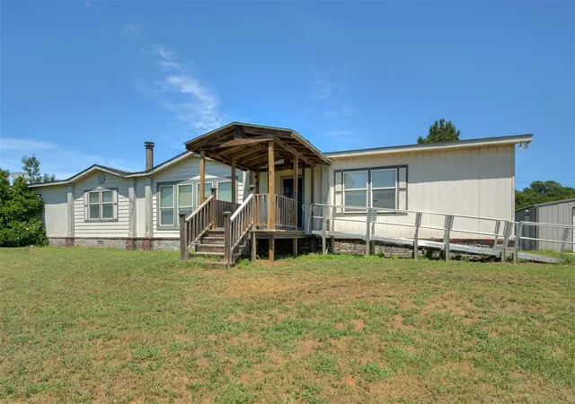 Homes for sale in Noble, OK | 8433 Bradshaw Ln, Noble, OK 73068 | MLS# 1234767
