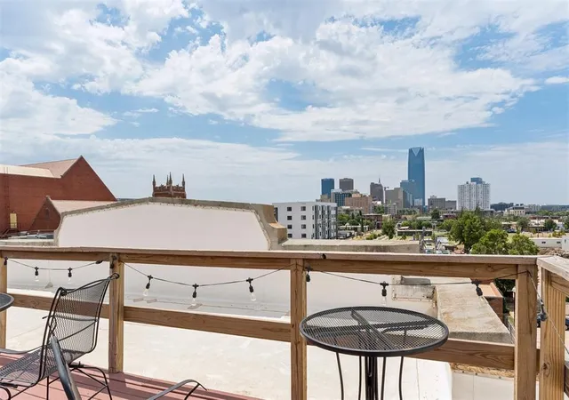 2nd image of 1209 N Harvey Ave, Oklahoma City, OK 73103