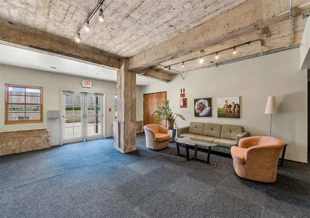 5th image of 1209 N Harvey Ave #101, Oklahoma City, OK 73103 | MLS# 1234768