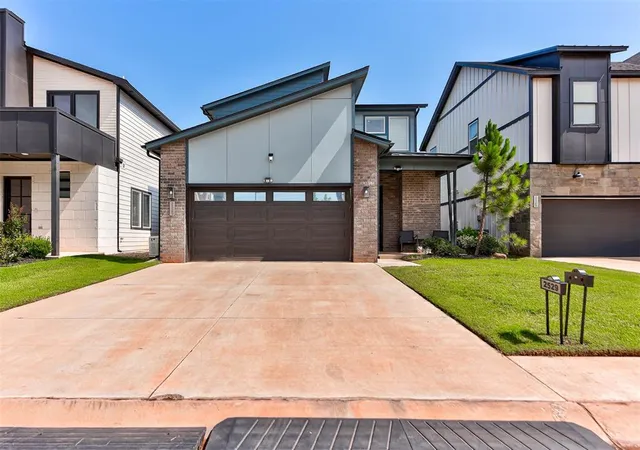 Photo 2 of Single family home for sale at 2529 Nw 129th Street, Oklahoma City, OK 73120 | MLS# 1234771 | Listing updated on 2026-08-21