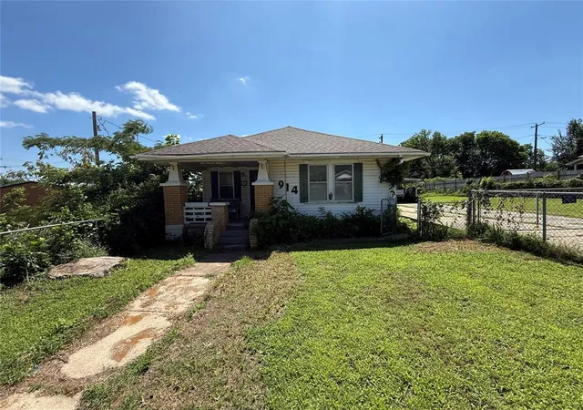Homes for sale in Seminole, OK | 914 Jefferson St, Seminole, OK 74868 | MLS# 1234781