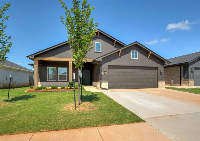 Photo 2 of Single family home for sale at 3720 Alta Vista Dr, Norman, OK 73069 | MLS# 1234796 | Listing updated on 2026-07-28