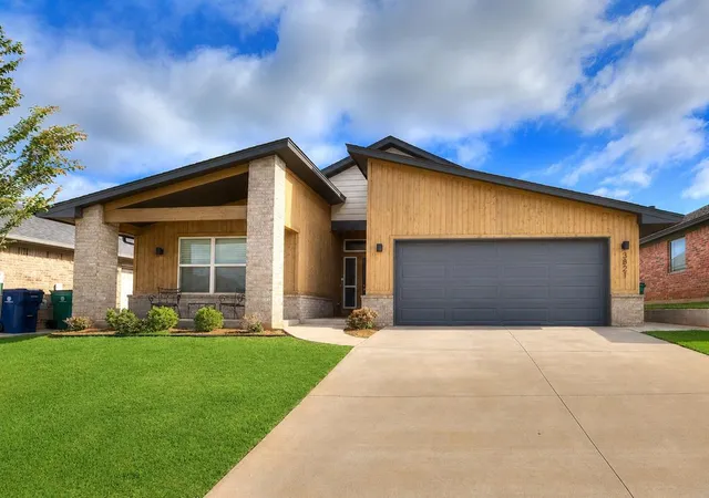 Photo 1 of Single family home for sale at 3821 Nw 177th Street, Edmond, OK 73012 | MLS# 1234802 | Listing updated on 2026-08-17