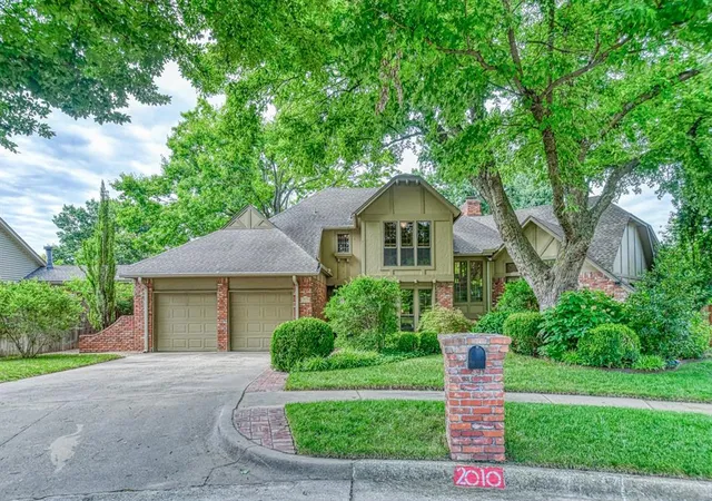 Photo 1 of Single family home for sale at 2010 Trailpine Ct, Norman, OK 73072 | MLS# 1234825 | Listing updated on 2026-07-24