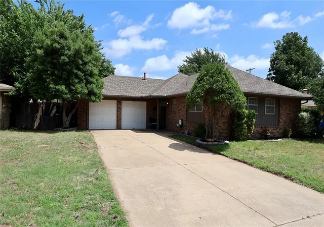 Homes for sale in Bethany, OK | 7613 Nw 28th St, Bethany, OK 73008 | MLS# 1234834
