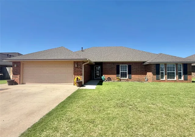 Photo 1 of Single family home for sale at 1724 White Tail Dr, Altus, OK 73521 | MLS# 1234852 | Listing updated on 2026-06-18