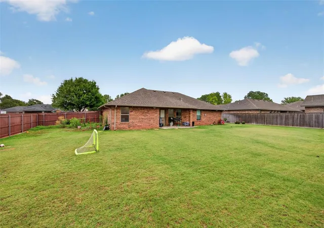 Homes for sale in Elk City, OK | 154 E Bonita Dr, Elk City, OK 73644 | MLS# 1234887