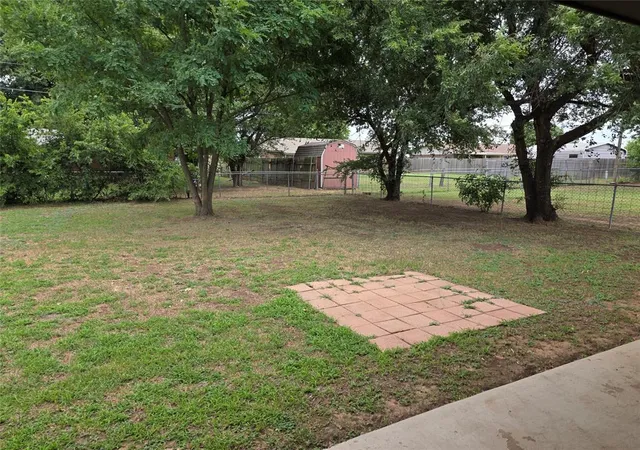 15th image of 113 Glenhaven Dr, Chickasha, OK 73018 | MLS# 1234891