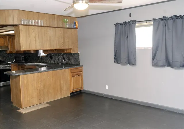Homes for sale in Erick, OK | 317 W 4Th St, Erick, OK 73645 | MLS# 1234901