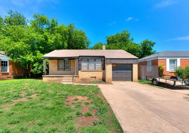 Homes for sale in Oklahoma City, OK | 1137 Carverdale Dr, Oklahoma City, OK 73117 | MLS# 1234911