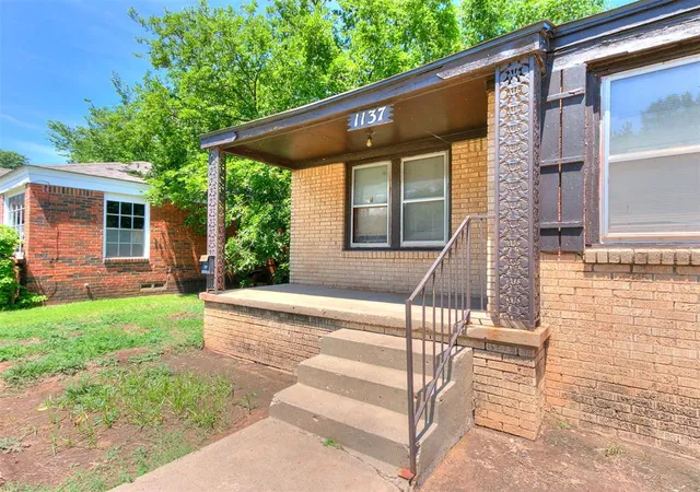 Homes for sale in Oklahoma City, OK | 1137 Carverdale Dr, Oklahoma City, OK 73117 | MLS# 1234911