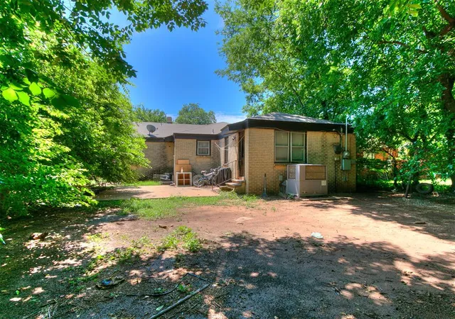 Homes for sale in Oklahoma City, OK | 1137 Carverdale Dr, Oklahoma City, OK 73117 | MLS# 1234911