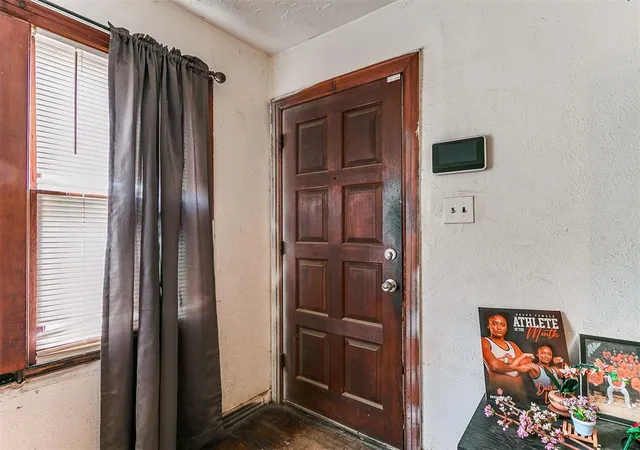 Homes for sale in Oklahoma City, OK | 1137 Carverdale Dr, Oklahoma City, OK 73117 | MLS# 1234911