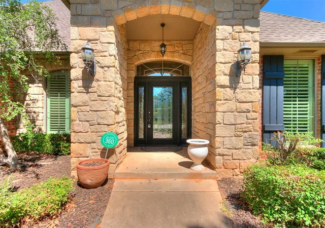 Photo 1 of Sale Pending at 3000 Meriweather Rd, Edmond, OK 73003 | MLS# 1234917 | Listing updated on 2026-09-01