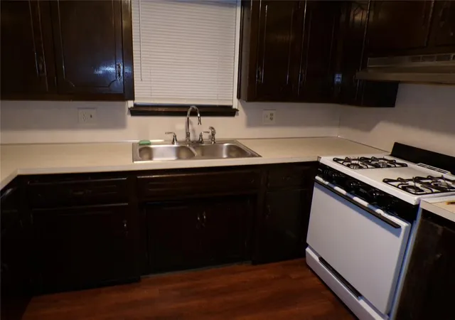 Photo 3 of Sale Pending at 1049 Nw 22nd Street, Moore, OK 73160 | MLS# 1234925 | Listing updated on 2026-09-16