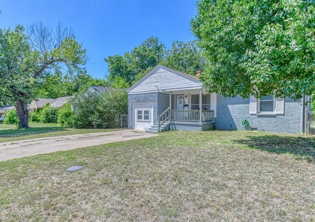 Homes for sale in The Village, OK | 1405 Nw Sheffield Rd, The Village, OK 73120 | MLS# 1234946