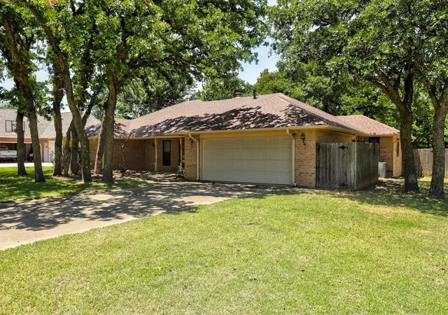 Photo 2 of Single family home for sale at 1617 High Meadows Dr, Choctaw, OK 73020 | MLS# 1234951 | Listing updated on 2026-08-31