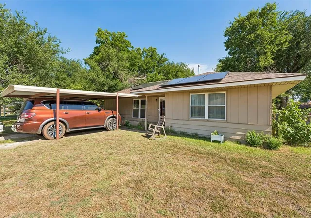 Homes for sale in Warr Acres, OK | 5413 Nw 45th St, Warr Acres, OK 73122 | MLS# 1234953