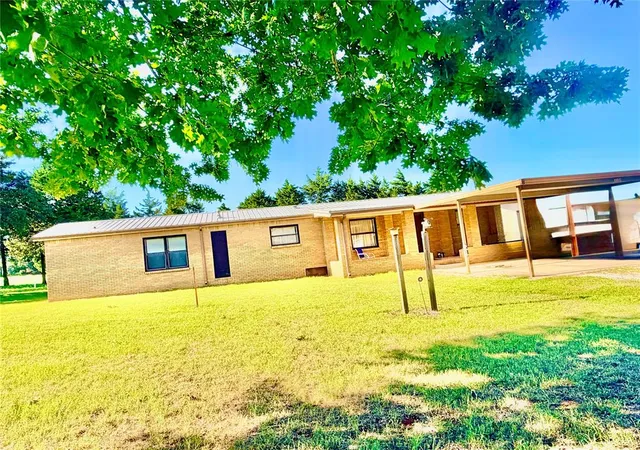 3rd image of 3150 N Bryant Ave, Edmond, OK 73034 | MLS# 1234955