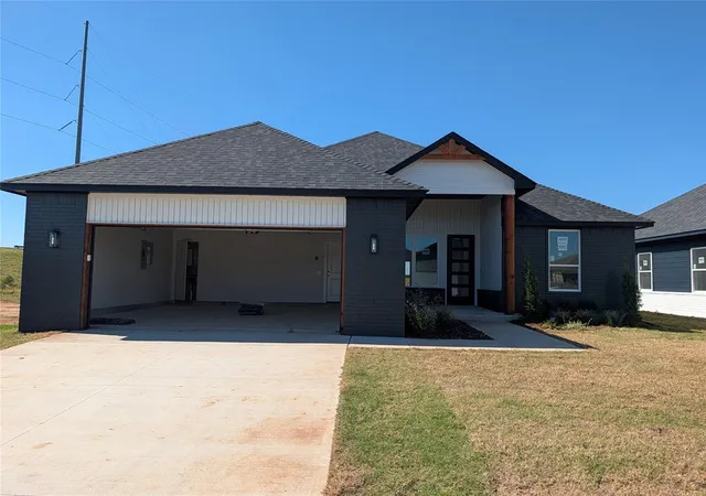 Single family home for sale at 4909 Limestone Dr, Oklahoma City, OK 73179 | MLS# 1234958