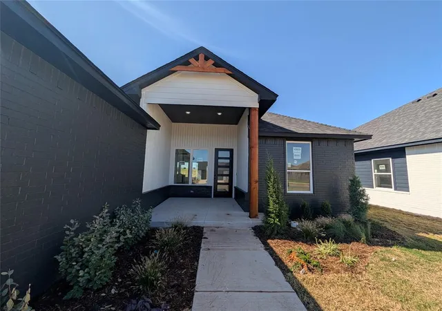 Photo 2 of Single family home for sale at 4909 Limestone Dr, Oklahoma City, OK 73179 | MLS# 1234958 | Listing updated on 2026-10-14