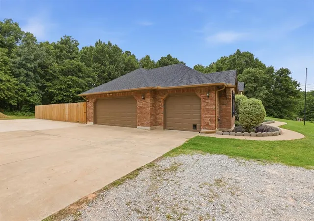 Photo 3 of Single family home for sale at 20301 Bow Xing, Newalla, OK 74857 | MLS# 1234961 | Listing updated on 2026-08-14
