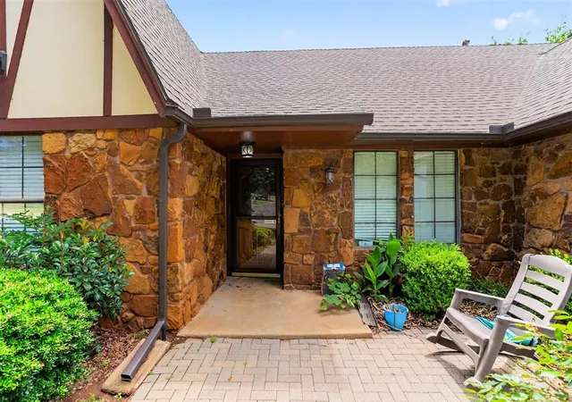 Photo 1 of Single family home for sale at 1707 Wheaton Dr, Norman, OK 73071 | MLS# 1234964 | Listing updated on 2026-08-01