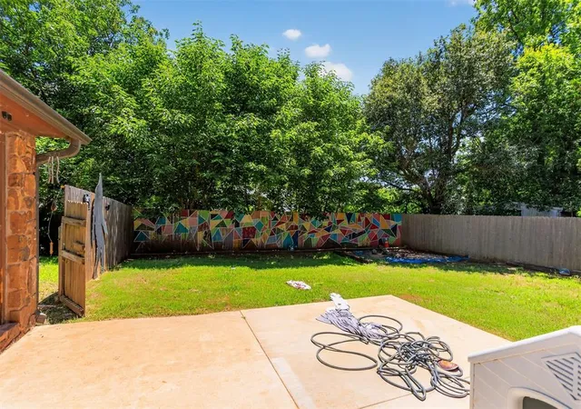Photo 4 of Single family home for sale at 1707 Wheaton Dr, Norman, OK 73071 | MLS# 1234964 | Listing updated on 2026-08-01