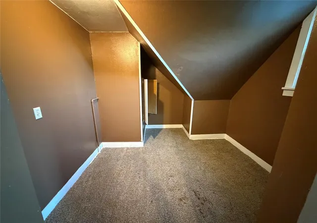 17th image of 221 N Barker Ave, El Reno, OK 73036 | MLS# 1235008