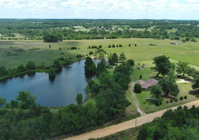 Homes for sale in Okemah, OK | 11484 N 3670 Rd, Okemah, OK 74859 | MLS# 1235058