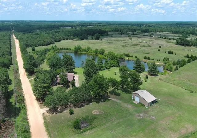 Homes for sale in Okemah, OK | 11484 N 3670 Rd, Okemah, OK 74859 | MLS# 1235058