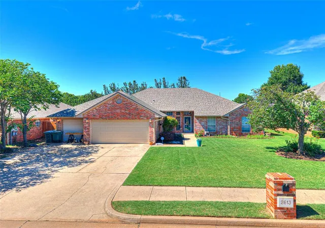 Single family home for sale at 2613 Jills Trl, Edmond, OK 73012 | MLS# 1235061