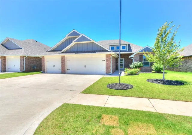 Photo 3 of Single family home for sale at 3909 Palmetto Trl, Oklahoma City, OK 73179 | MLS# 1235071 | Listing updated on 2026-09-14