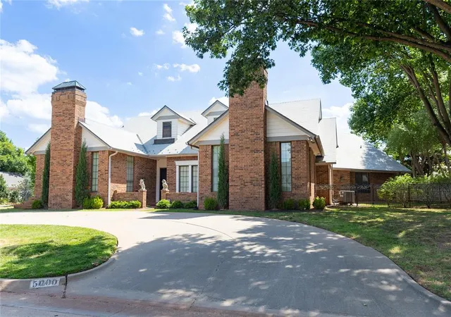 Photo 3 of Single family home for sale at 5000 Misty Glen Cir, Oklahoma City, OK 73142 | MLS# 1235072 | Listing updated on 2026-07-29