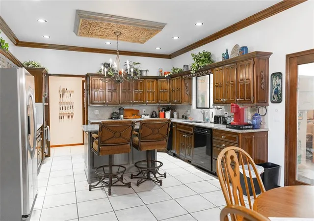 Photo 4 of Single family home for sale at 5000 Misty Glen Cir, Oklahoma City, OK 73142 | MLS# 1235072 | Listing updated on 2026-07-29