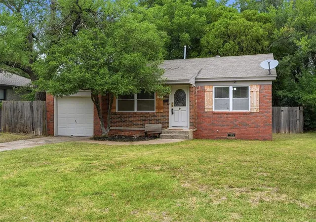 1st image of 1917 Downing St, Oklahoma City, OK 73120 | MLS# 1235092