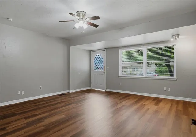 5th image of 1917 Downing St, Oklahoma City, OK 73120 | MLS# 1235092