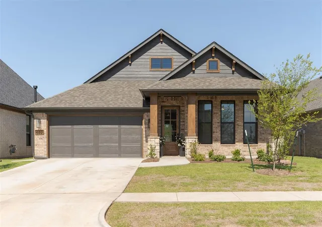 1st image of 16221 Blackberry Farm Rd, Edmond, OK 73013 | MLS# 1235095