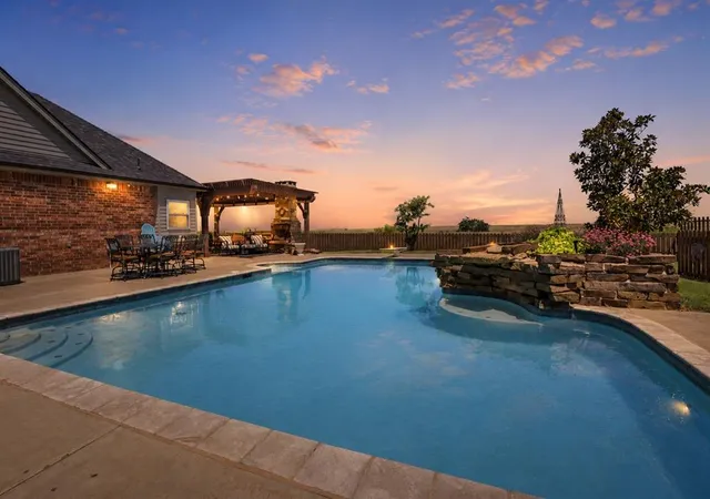 2nd image of 602 Brandley Cir, Okarche, OK 73762 | MLS# 1235117