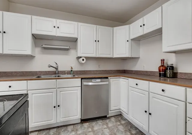 Photo 3 of Single family home for sale at 1416 E 9th Street, Shawnee, OK 74801 | MLS# 1235118 | Listing updated on 2026-06-24