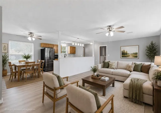 2nd image of 1910 Lake View Dr, Perry, OK 73077 | MLS# 1235121