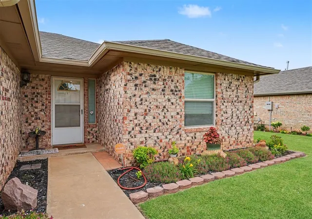 Homes for sale in Altus, OK | 1109 Wendy Ln, Altus, OK 73521 | MLS# 1235136