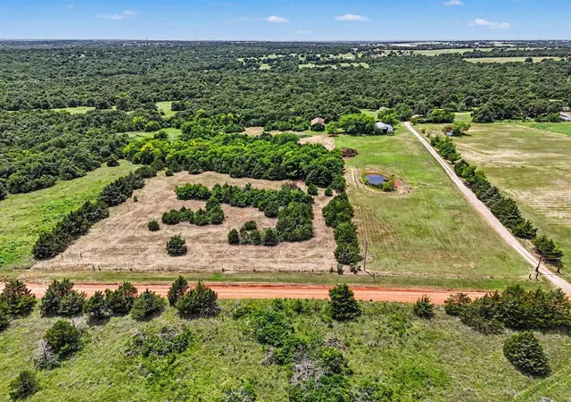 1st image of 9925 S Anderson Rd, Guthrie, OK 73044 | MLS# 1235168