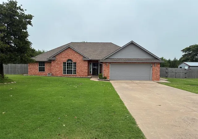 1st image of 236 W Lily Ln, Edmond, OK 73025 | MLS# 1235169